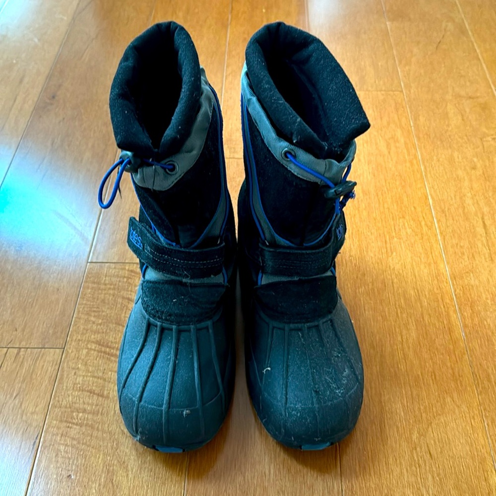 Totes boys winter snow boots